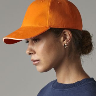 Athleisure 6-panel cap in Black/Classic Red - North Print Workwear