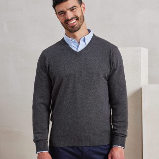 V-neck knitted sweater in Black* - North Print Workwear